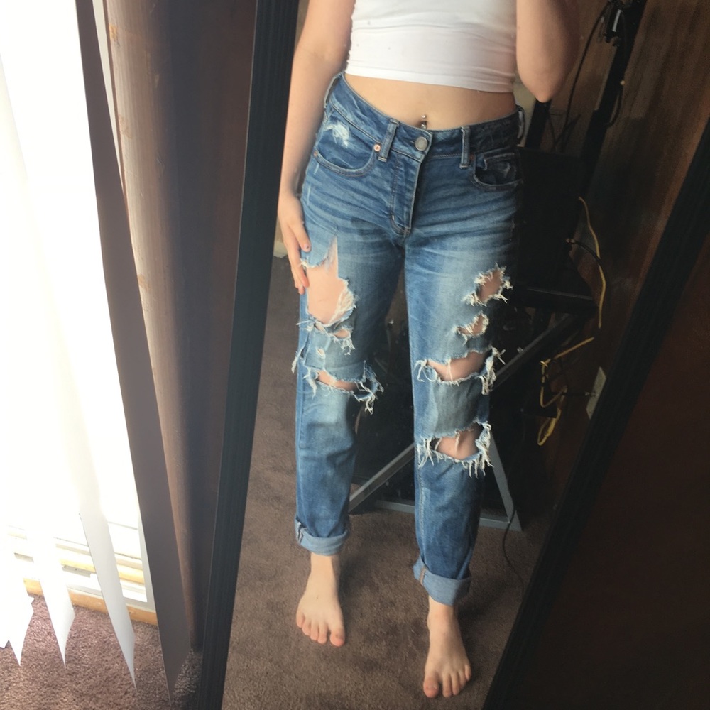 American eagle tomgirl jeans